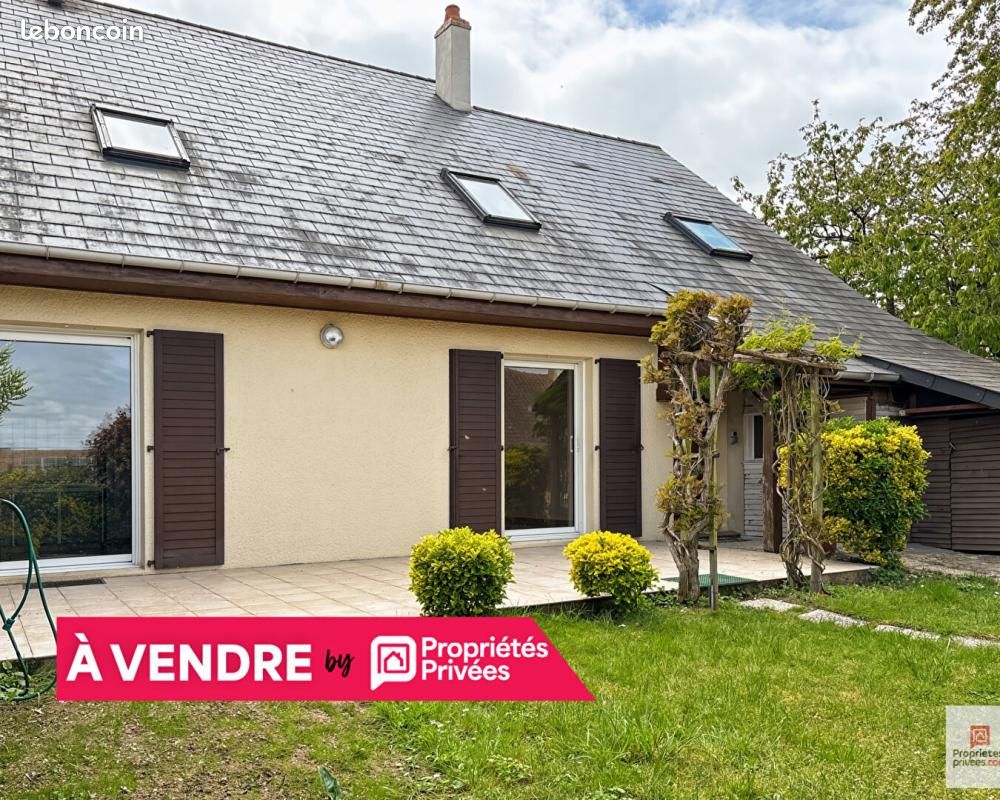 Maison 8 pièces 125 m² · à Précigné · 125 m² · 166 384 €