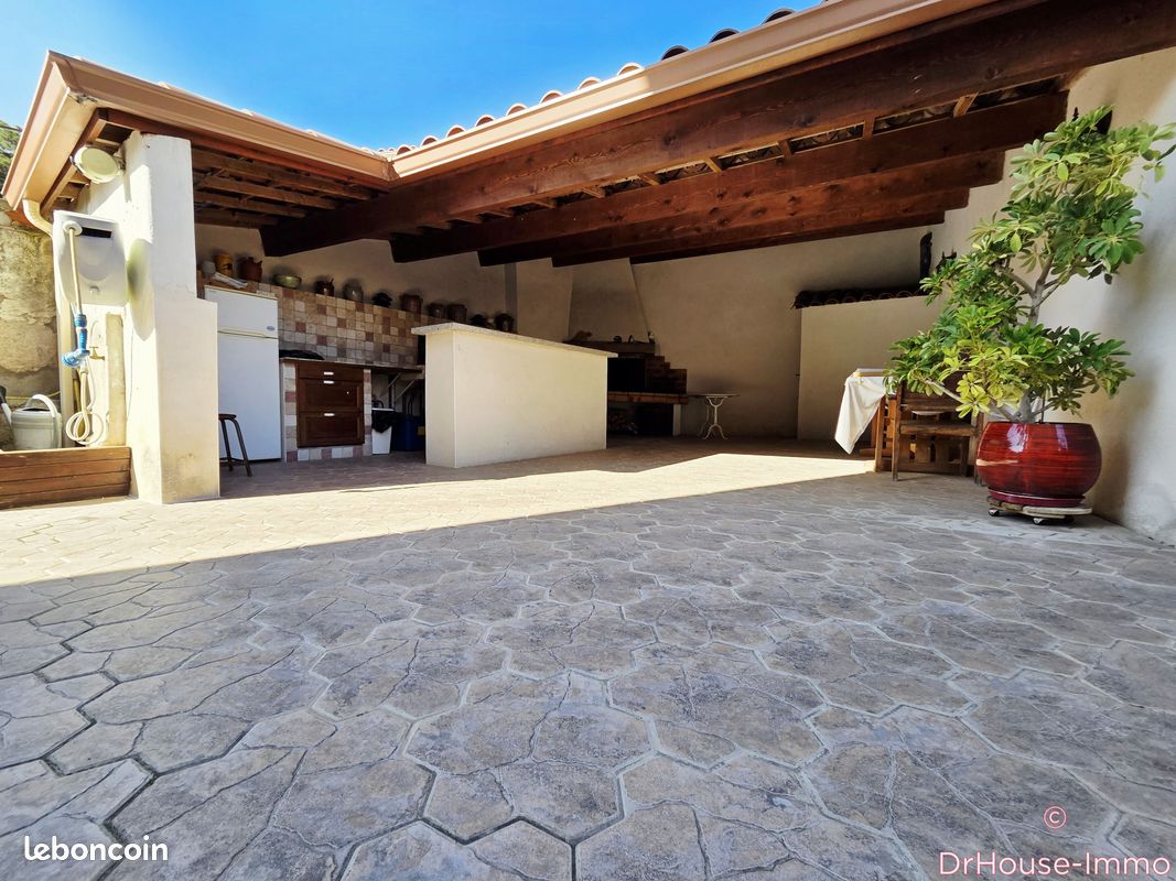 Maison 5 pièces 227 m² · à Capestang · 227 m² · 294 000 €