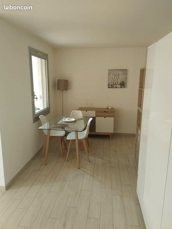 Appartement 1 pièce 30 m² · à Fréjus · 30 m² · 700 €/mois