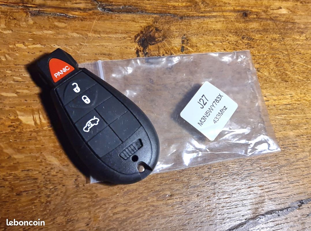 Clé de voiture pour Jeep 2014-2021 Grand Cherokee Télécommande sans clé compatible avec Dodge Clé de voiture pour Jeep 2014-2021 Grand Cherokee Télécommande sans clé compatible avec Dodge