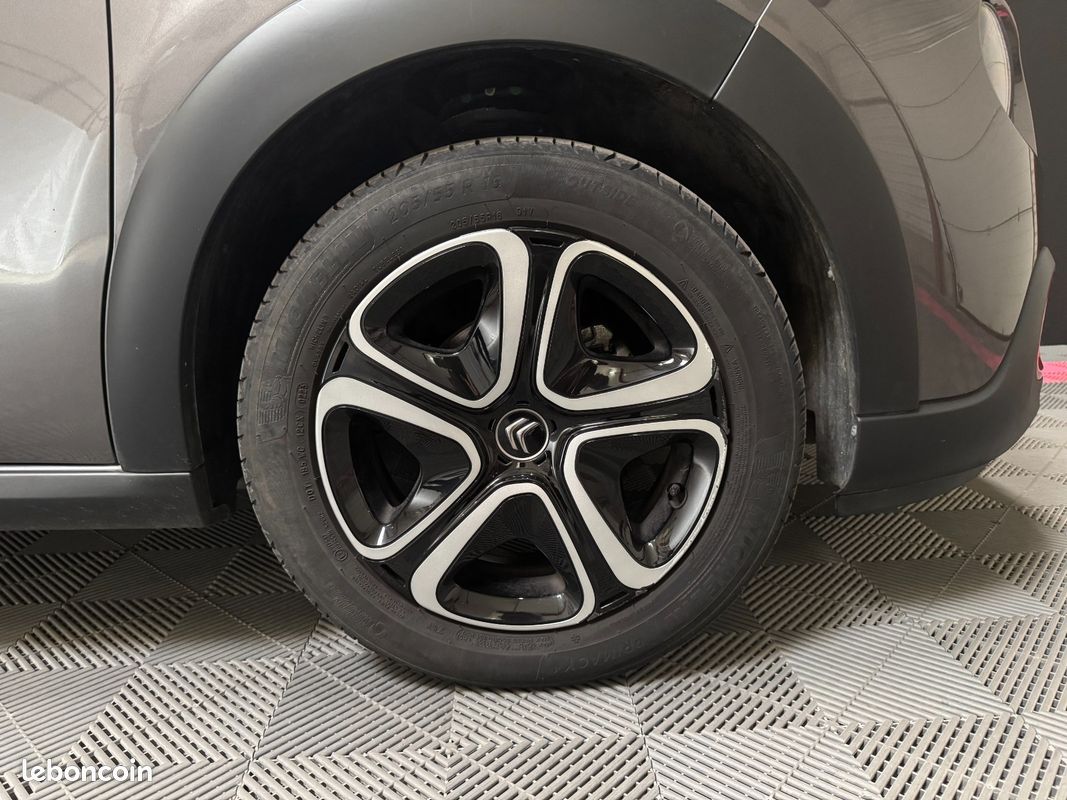 CITROEN C3 Graphic 1.2 PureTech 82 ch - courroie OK entretien en concession (image 11)