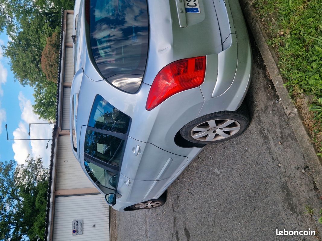 Peugeot 308 sw 7 places diesel (image 3)