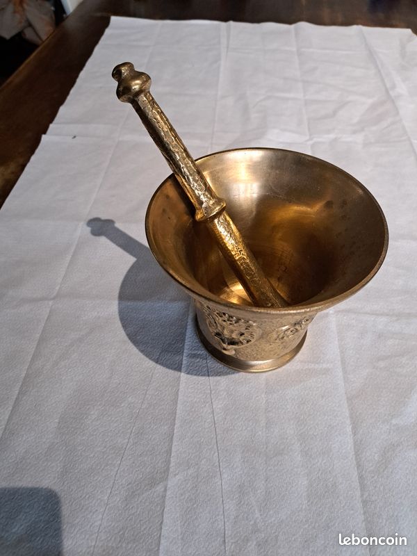 Pilon et mortier ancien en Bronze - Collection