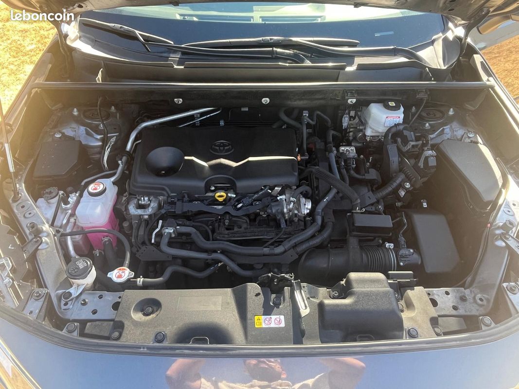 TOYOTA RAV4 HYBRIDE PRO MY23 218 ch 2WD Dynamic Business + Beyond Zero Academy TVA RECUPERABLE (image 9)