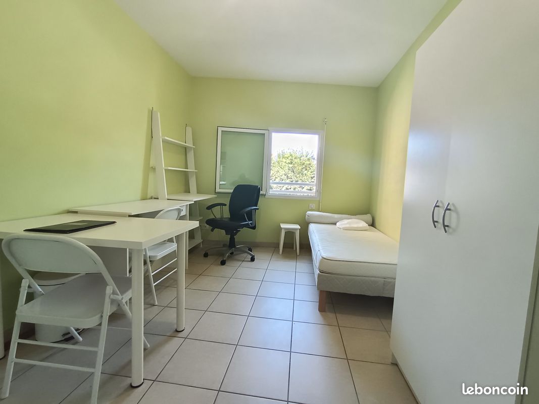 Appartement 1 pièce 16 m² · à Angers · 16 m² · 450 €