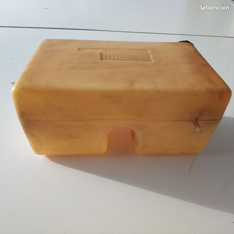RÉSERVOIR Essence de TRACTEUR TONDEUSE HONDA (image 3)