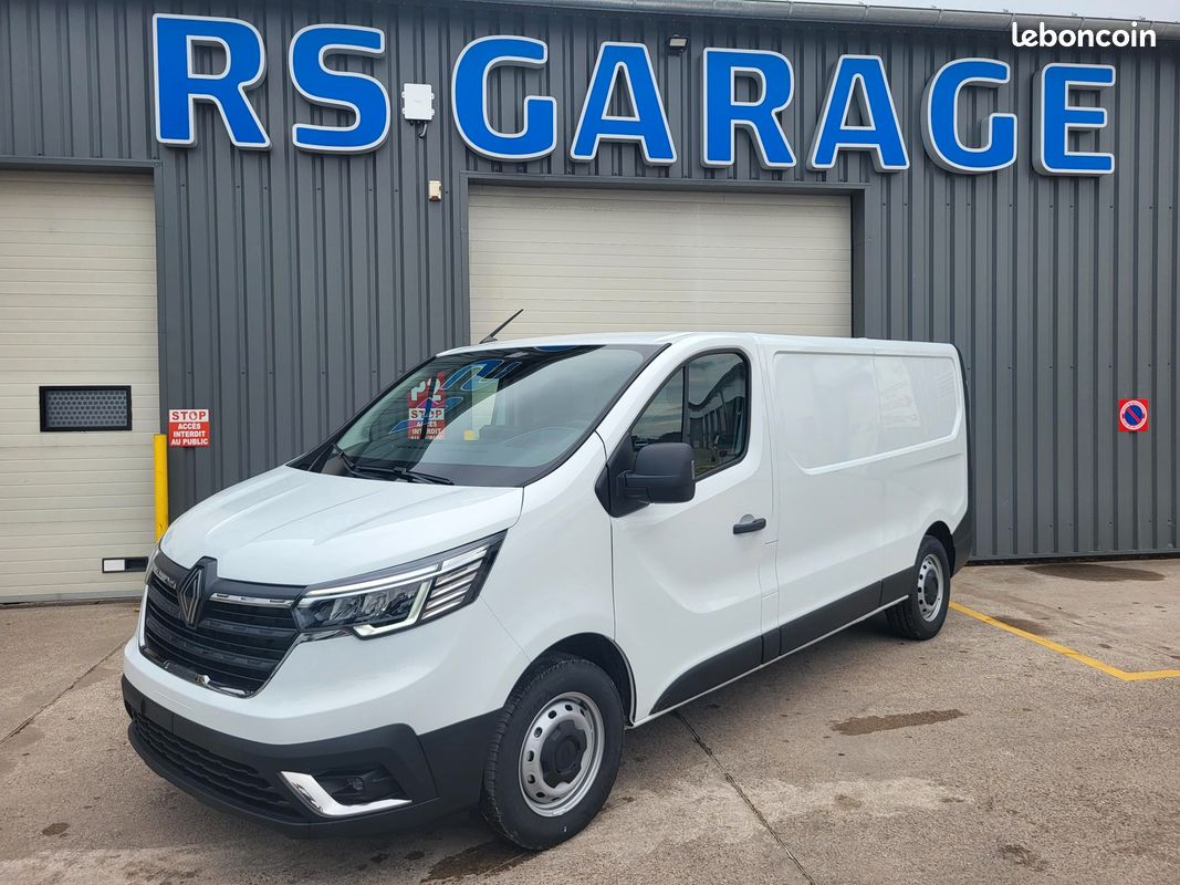 RENAULT TRAFIC VAN ( FOURGON ) L2H1 ADVANCE 3T 2.0Blue DCI 150 BVM6 03 PLACES NEUF avec CAMÉRA DE RECUL + CLIM AUTO + NAVIGATION + CARTE ACCES MAINS LIBRES + ANTIBROUILLARDS ( Prix de Vente 27 990 HT) (image 11)