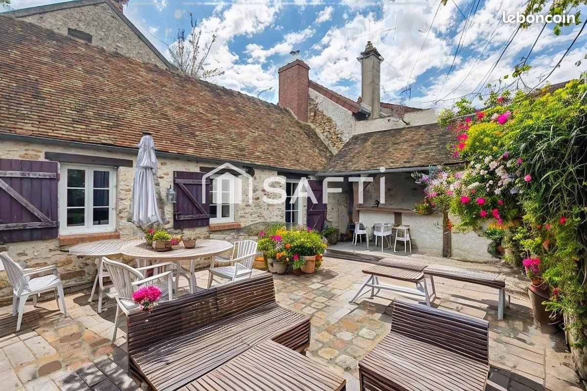 Maison 6 pièces 170 m² · à Thoiry · 170 m² · 399 000 €