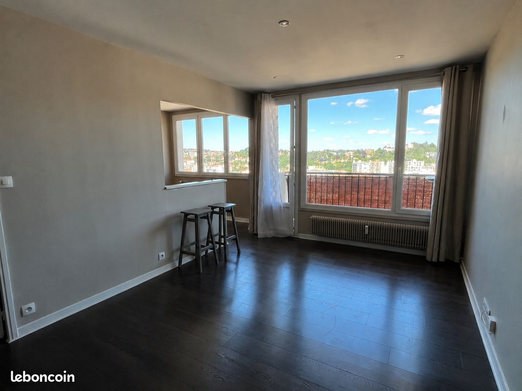 Appartement 4 pièces 70 m² · à Saint-Étienne · 70 m² · 89 000 €