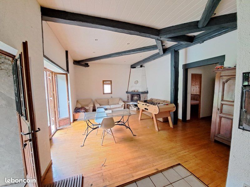 Maison 8 pièces 180 m² · à Saint-Michel-les-Portes · 180 m² · 225 000 €