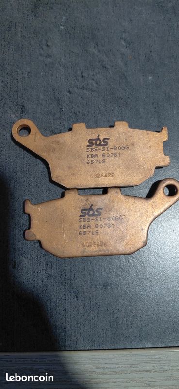 Plaquette arrière moto (image 3)