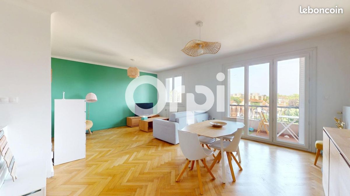 Appartement 3 pièces 75 m² · à Bron · 75 m² · 1 114 €/mois