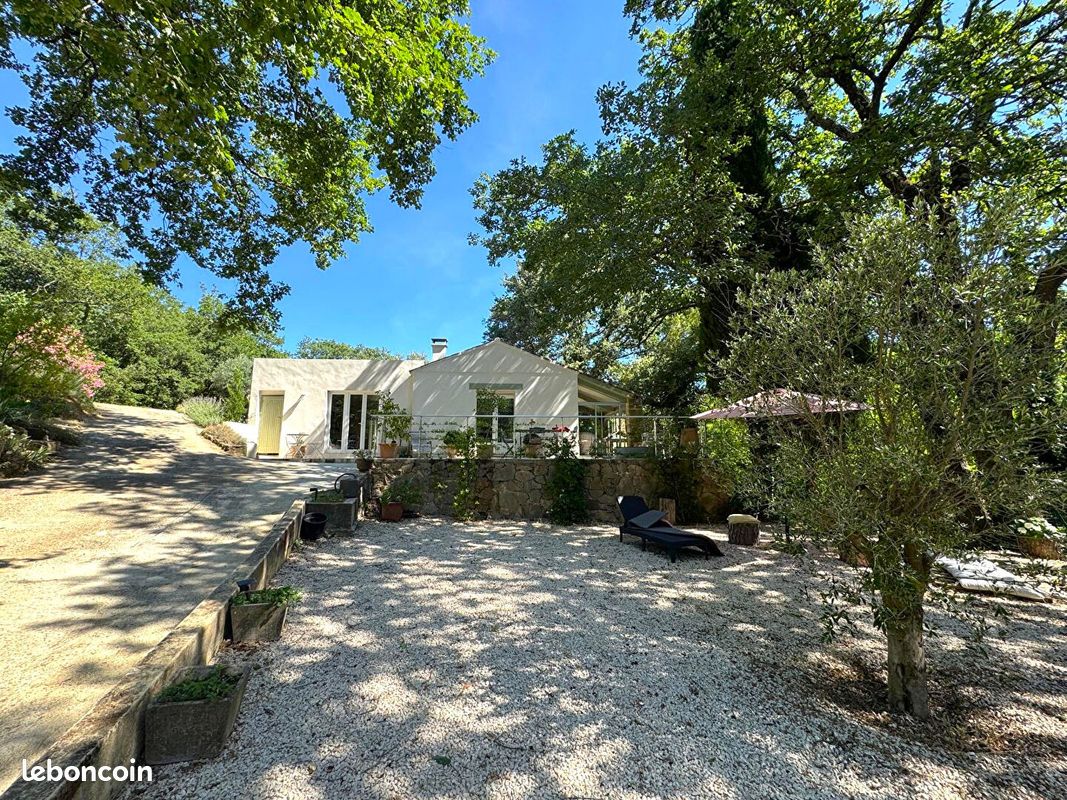 Maison 7 pièces 155 m² · à Le Pin · 155 m² · 430 000 €