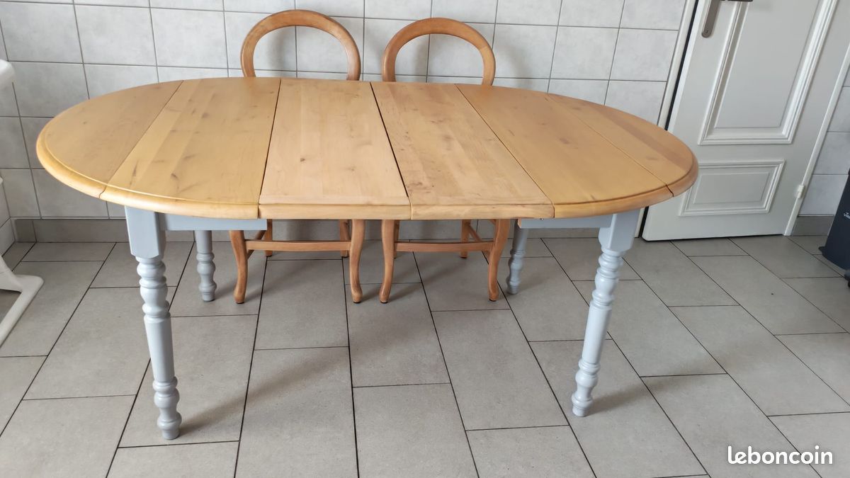 Table ronde à volets avec 4 chaises (image 6)