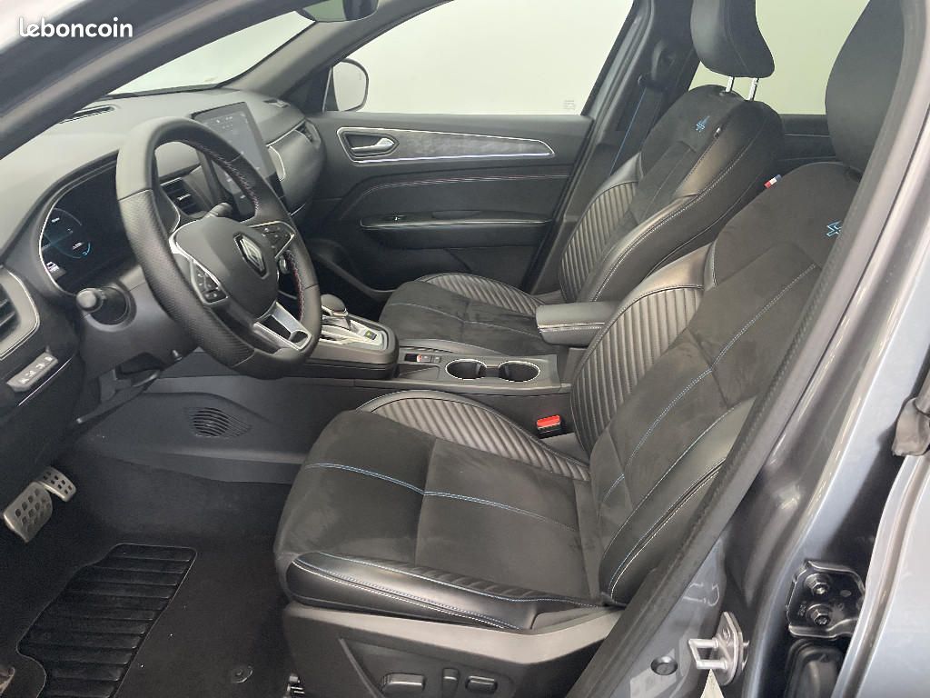 Renault Arkana E-Tech 145 - 23 esprit Alpine (image 18)