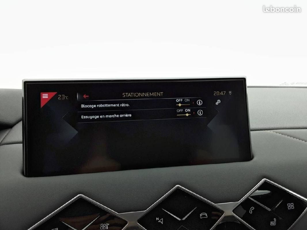 DS 3 Crossback DS3 PureTech 130 EAT8 - Connected Chic (image 24)