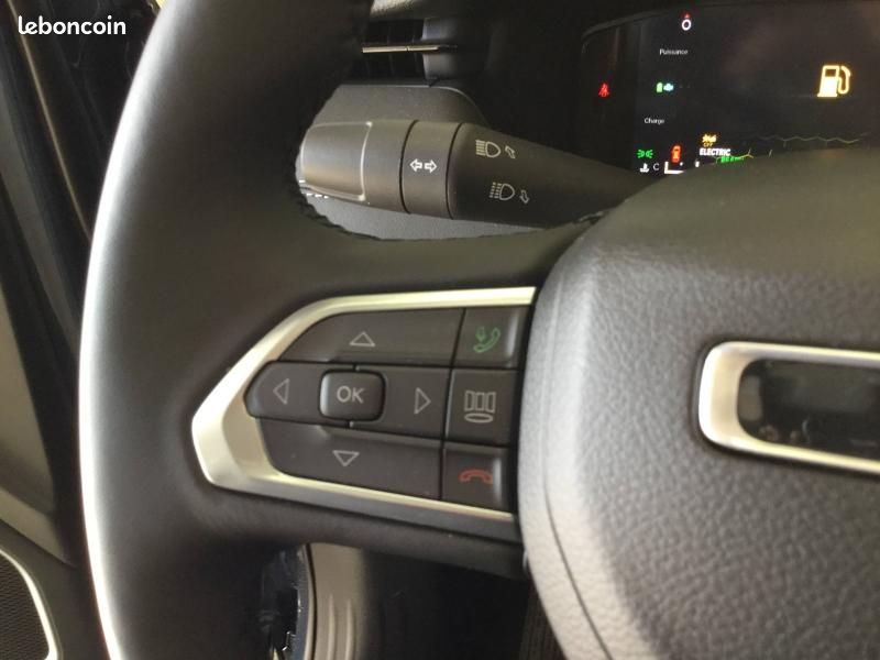Jeep Compass 1.3 Turbo T4 240ch PHEV 4xe Summit AT6 eAWD (image 14)