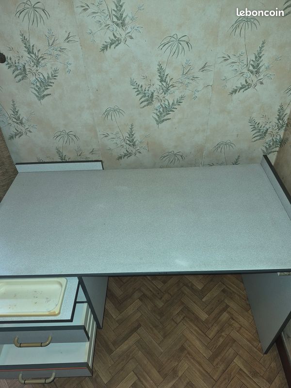 Bureau (image 3)