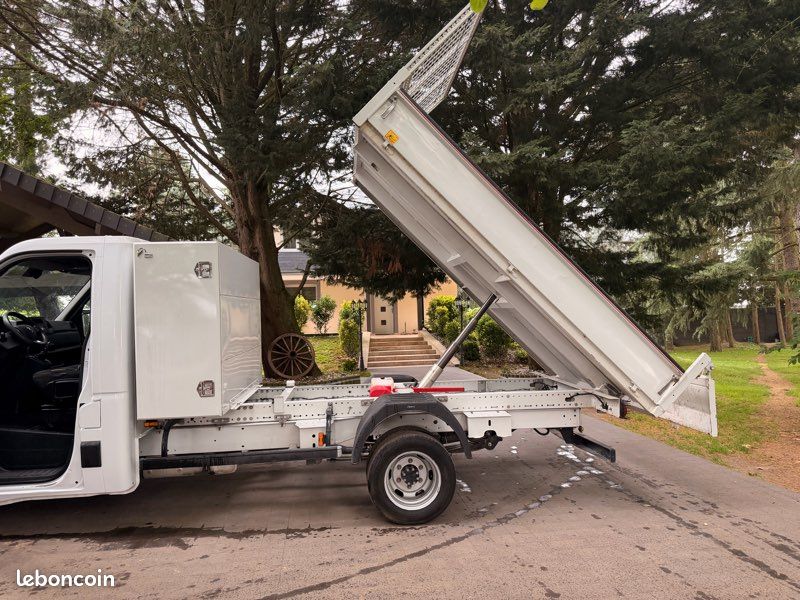 Renault Master Benne Basculante RJ 3.5t dCi 145 + Coffre arrière 2021 – photo 12