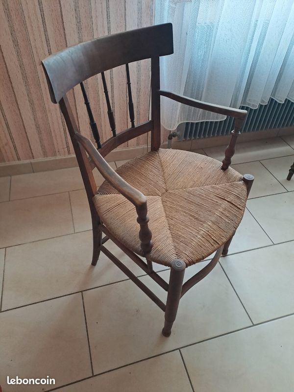 Chaise avec accoudoirs assise paille (image 1)