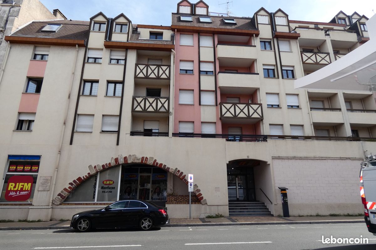 Appartement 3 pièces 74 m² · à Montluçon · 74 m² · 58 000 €