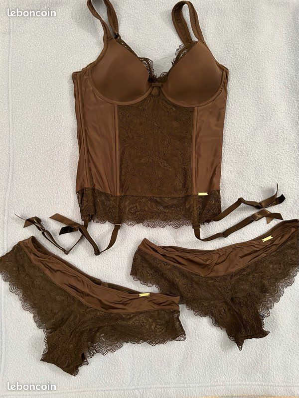 Guêpière Valisère 'Parle Avec Moi' - Taille 90B (M) - Noir - Neuf Avec étiquettes