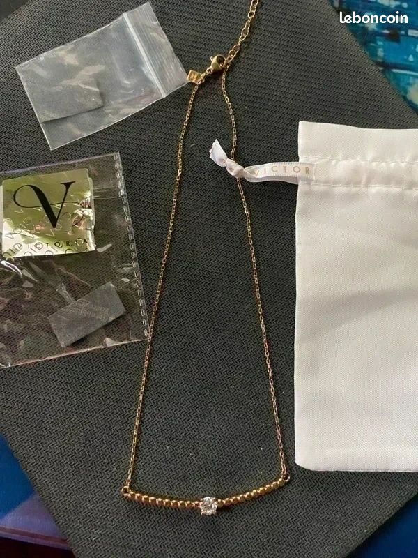 Collier Victoria Avec Pendentif Infini Strass – Plaqué Or Et Blanc – Sans Marque