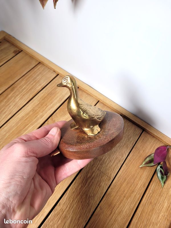 Statuette d'oiseau en laiton (image 3)