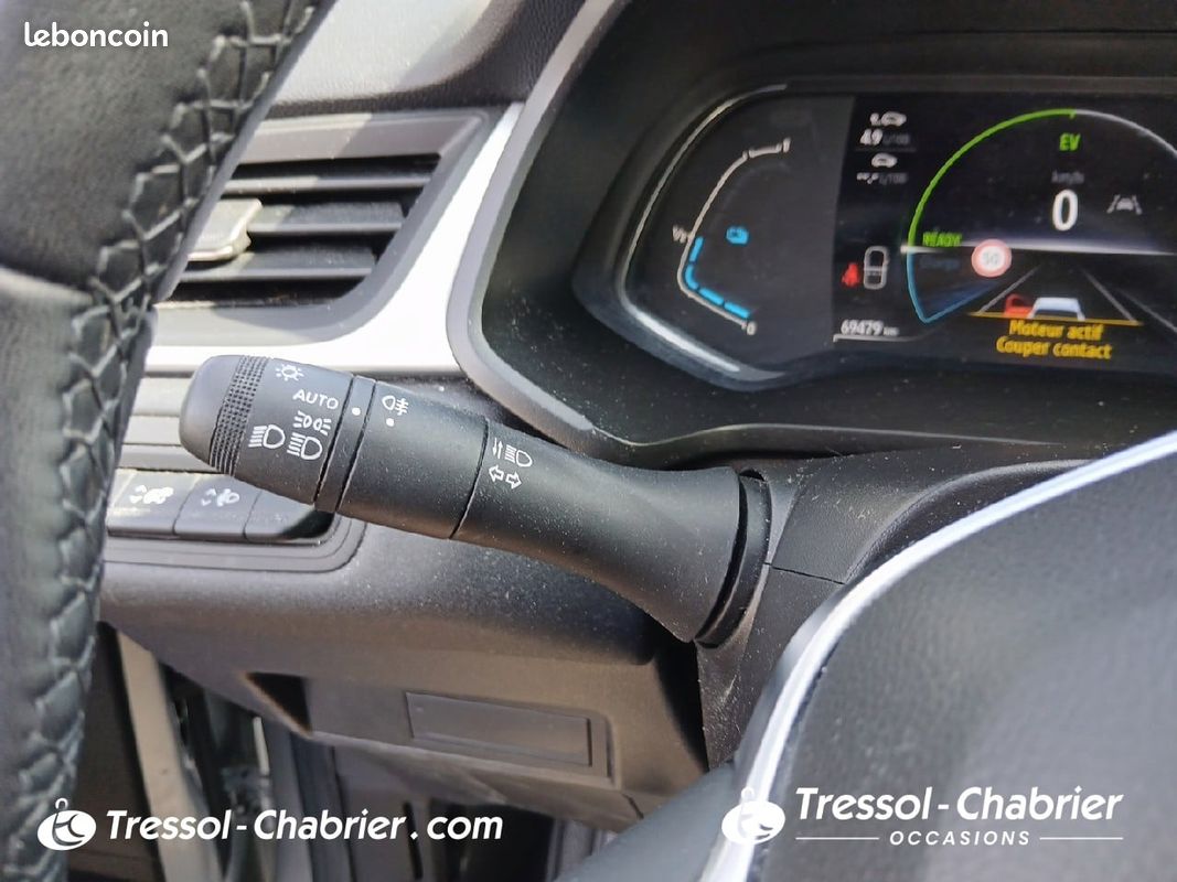 RENAULT Captur E-Tech hybride 145 Equilibre (image 21)