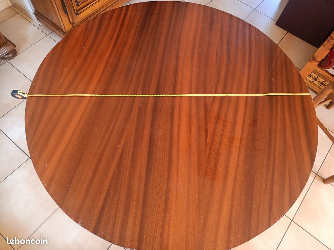 Table ronde orientale (image 1)
