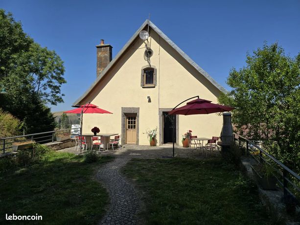 Maison 6 pièces 321 m²