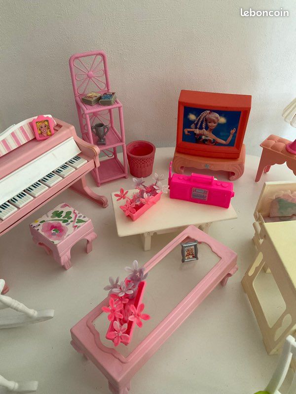 Ensemble mobilier poupée en rafia vintage