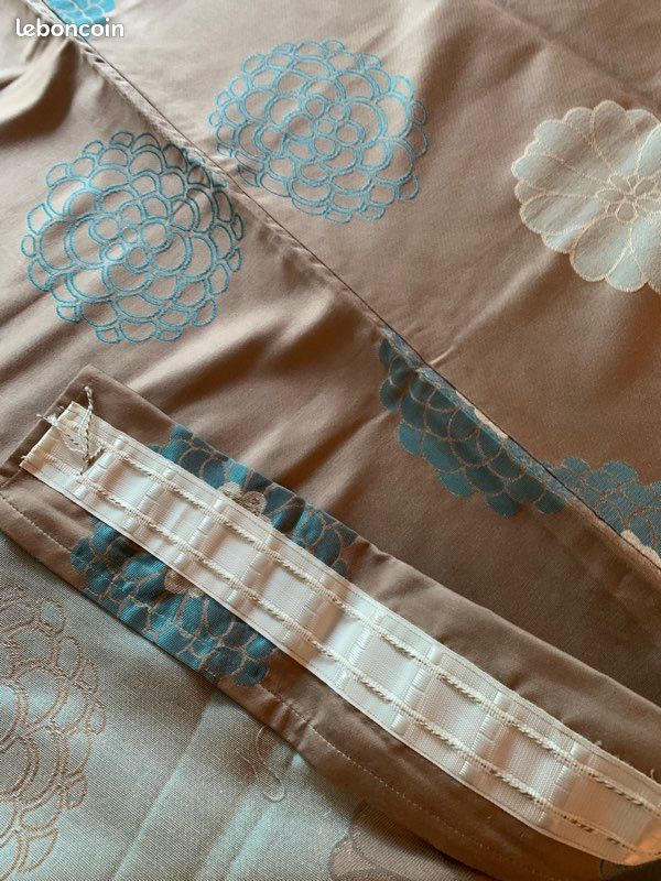 Lot de rideaux MADURA Gris / Taupe & Fleurs bleues turquoise (image 8)