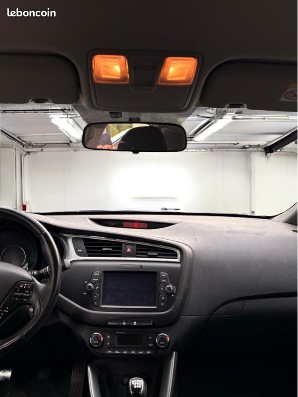 KIA Ceed Phase 2 1.6 CRDi 136 cv (image 5)