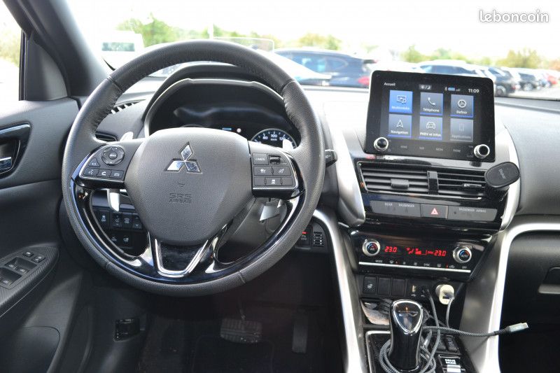 Mitsubishi ECLIPSE CROSS 2.4 MIVEC PHEV 188CH INTENSE 4WD 2023 (image 12)