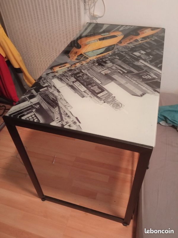 Table (image 3)