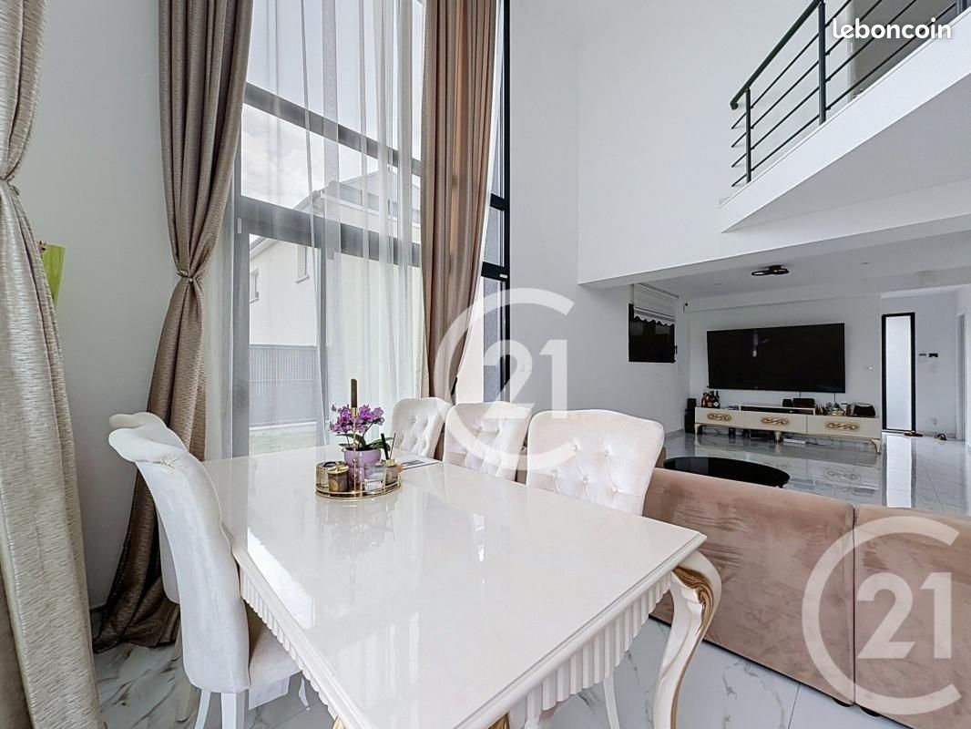 Maison 6 pièces 125 m² · à Baron-sur-Odon · 125 m² · 393 000 €