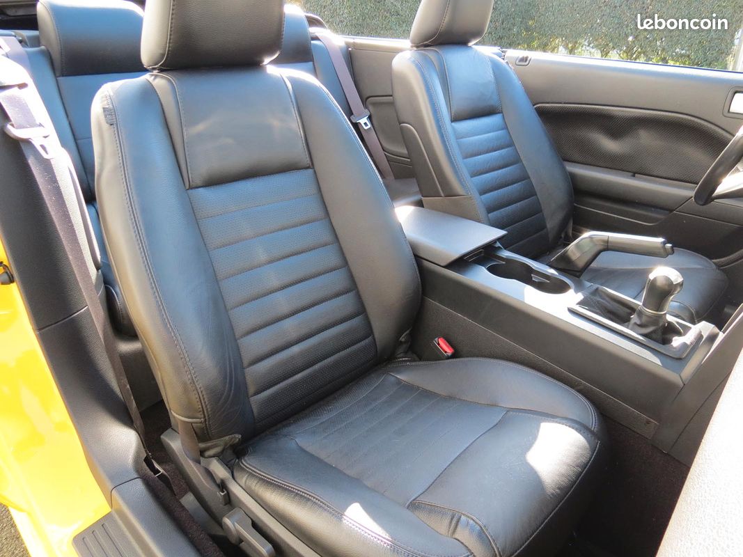 Ford Mustang GT Cabriolet 2006 - V8,4,6 L 300 chevaux (image 4)