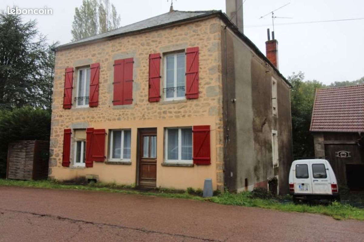 Maison 7 pièces 159 m² · à Lormes · 159 m² · 89 000 €