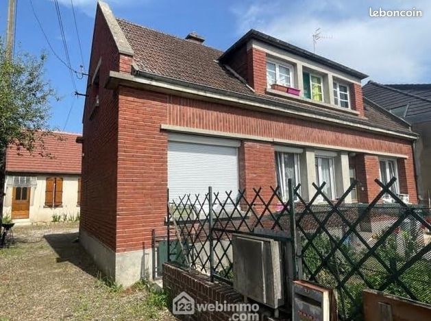 Maison 4 pièces 87 m² · à Noyon · 87 m² · 88 000 €