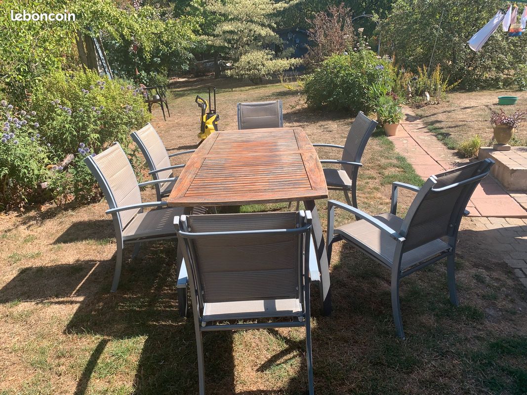 Table teck jardin (image 1)