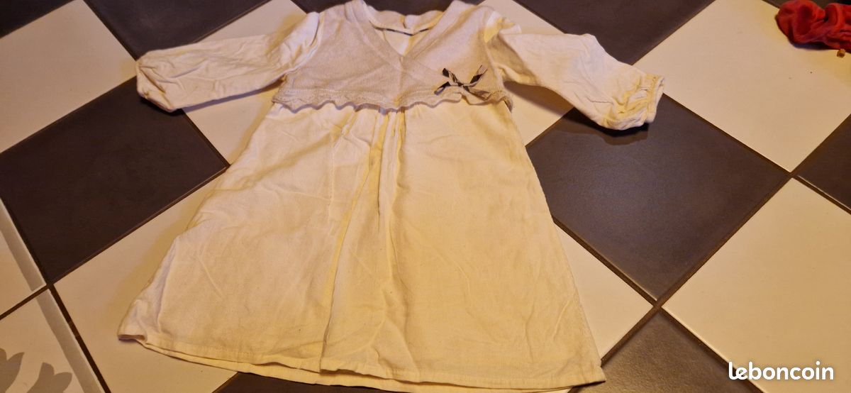 Robe Burberry 12 mois (image 1)