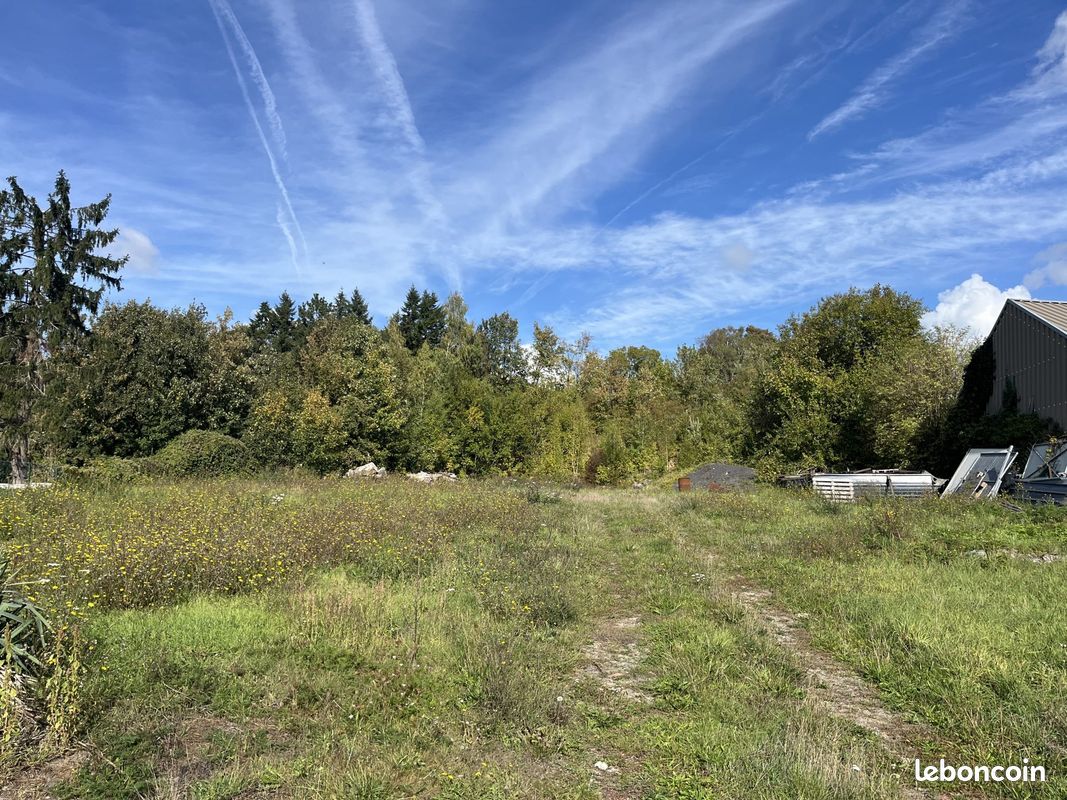 Terrain 3548 m² · au Cateau-Cambrésis · 3 548 m² · 83 500 €