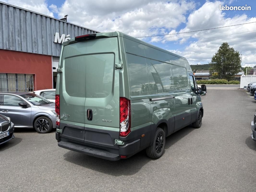 Iveco Daily FOURGON FGN 35 S 16H V11 H2 Q-LEAF HI-MATIC (image 3)