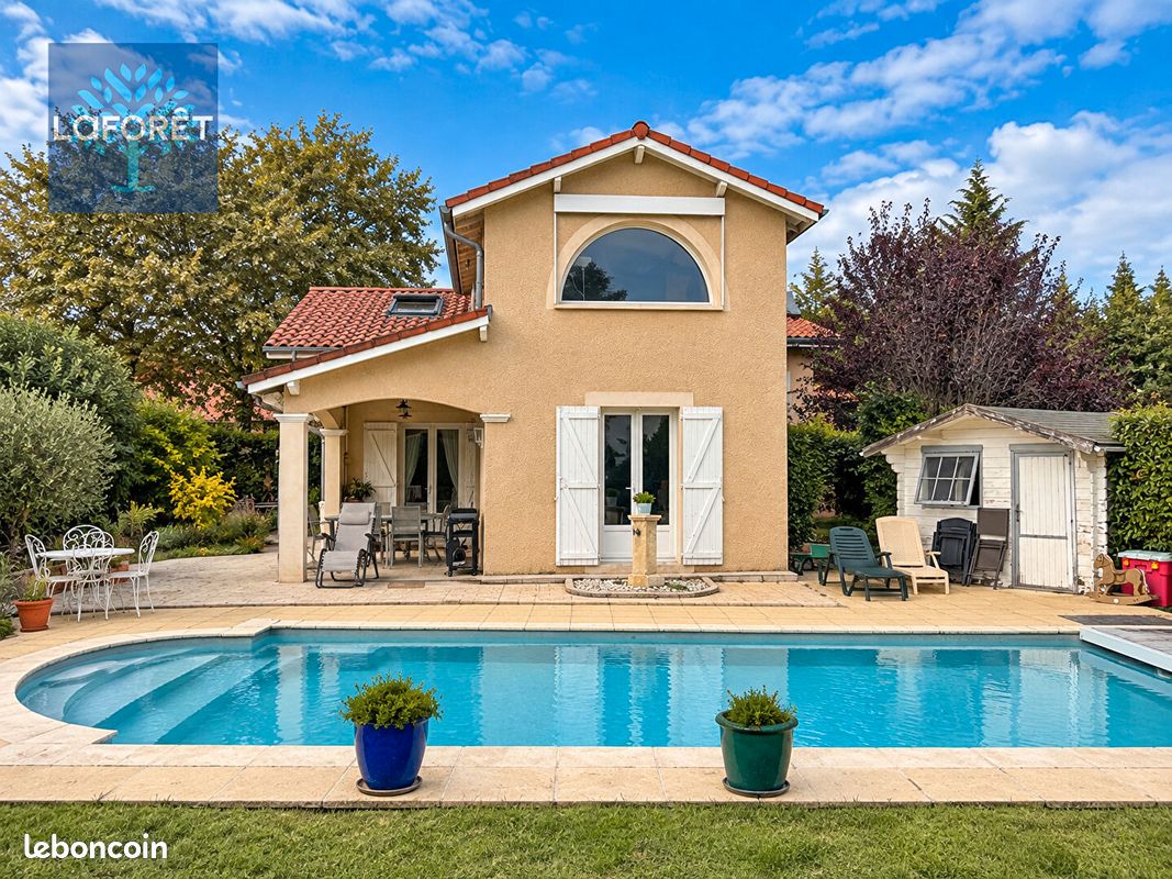 Maison 6 pièces 164 m² · à Francheville · 164 m² · 710 000 €