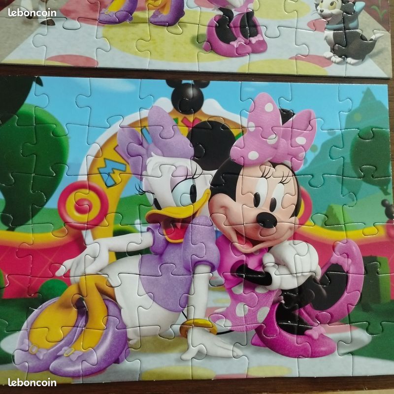 2 puzzles Minnie et Daisy Disney - Jeux & Jouets