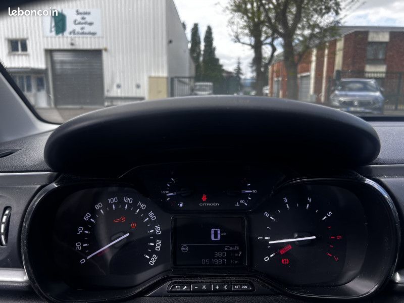 Citroen C3 STE 1.2 PURETECH 83CH S&S FEEL (image 13)