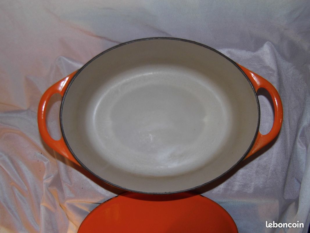 Cocotte En Fonte Cousances N°22 – Orange émaillée, Ancienne, Pour Gaz, Vintage