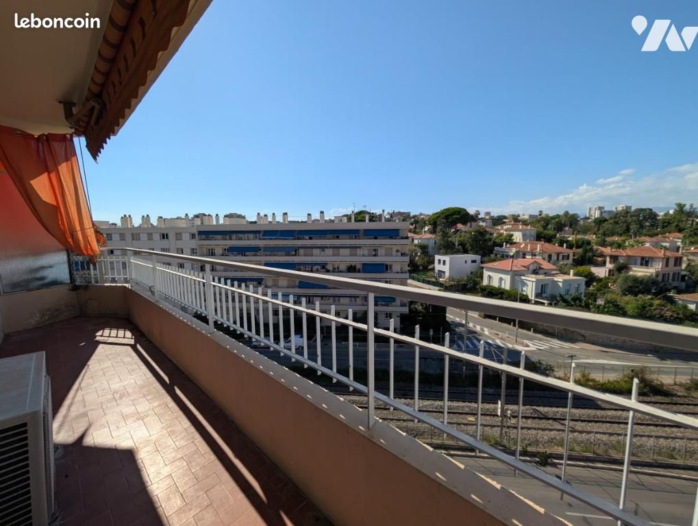 Appartement 2 pièces 57 m² · à Antibes · 57 m² · 190 800 €