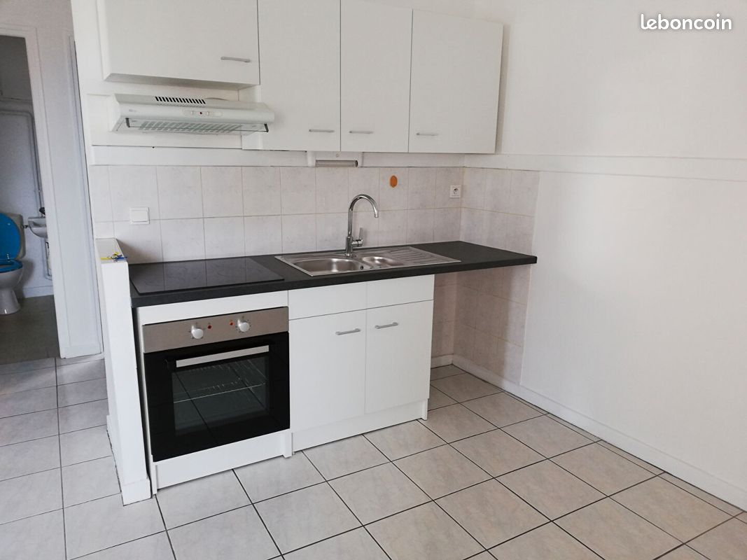 Appartement 2 pièces 46 m² · à Issoudun · 46 m² · 400 €